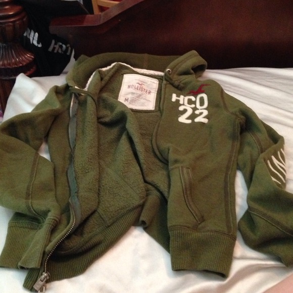 Hollister green jacket. - Picture 1 of 4