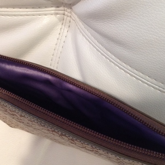 Coach pouch - Picture 2 of 4