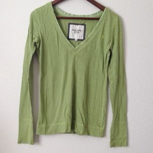 Abercrombie & Fitch long sleeved green t-shirt