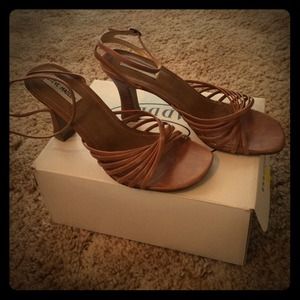 Steve Madden Natural Leather Lindsy Sandals Sz 8.5