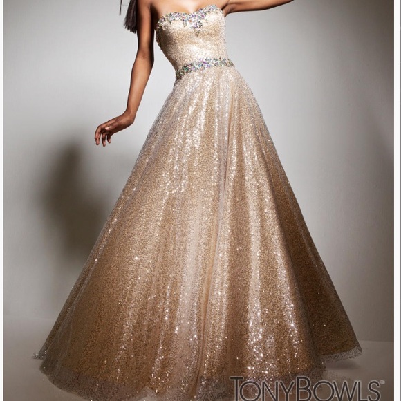 Gold Sequence Prom Dress‼️ - Picture 2 of 2