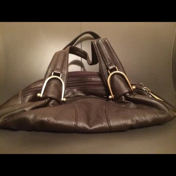 Hand Bags - Picture 2 of 4