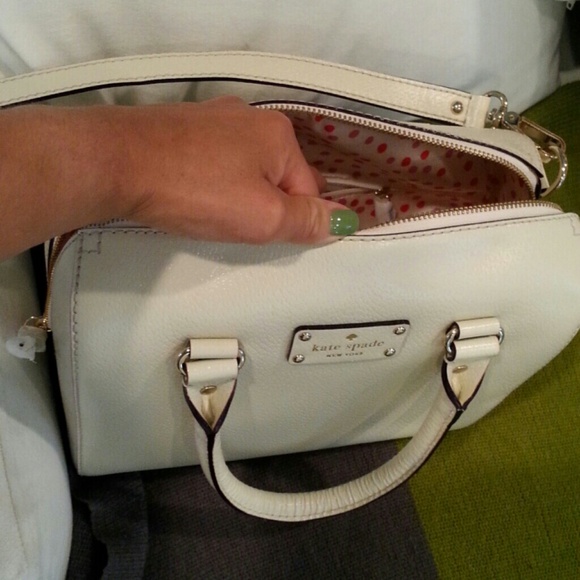 Kate Spade Wellesly - Picture 2 of 4