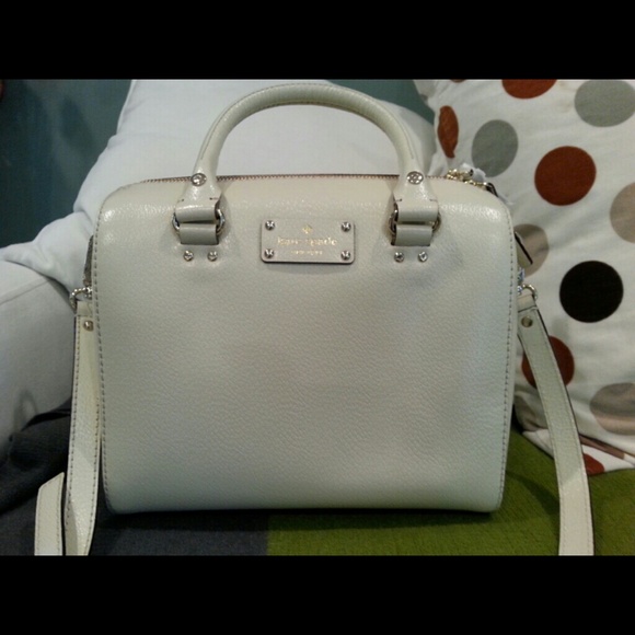 Kate Spade Wellesly - Picture 4 of 4