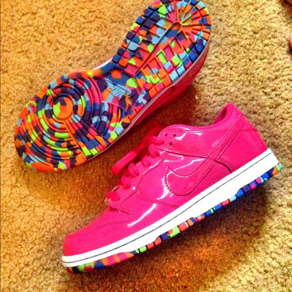 💖Hot Pink Patent Leather Nike Dunks💖