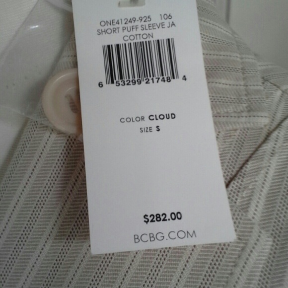 @niki627 PAYS NADA!! BCBG Puff Sleeve Host Pick! - Picture 3 of 3