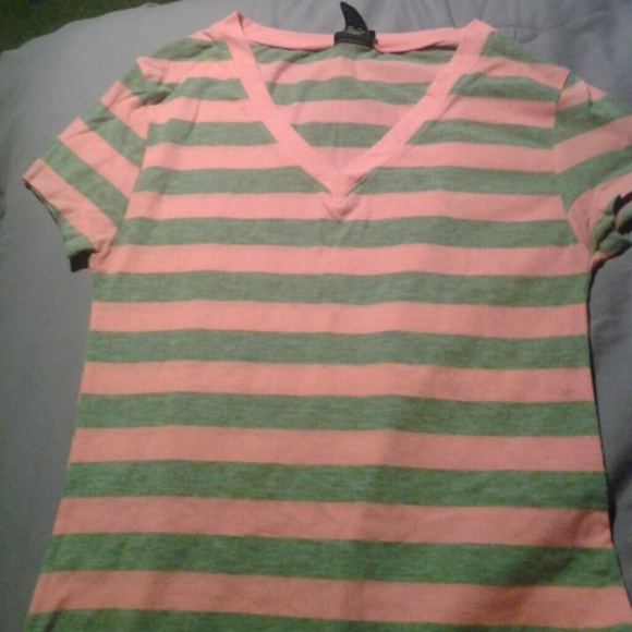 Rue 21 shirt