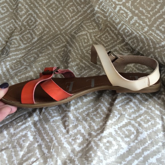 Elle sandals - Picture 2 of 2