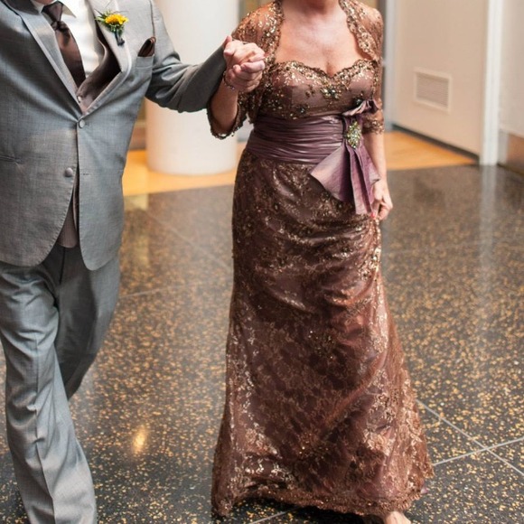 Mother of the bride/groom formal dress with jacket - Picture 2 of 2