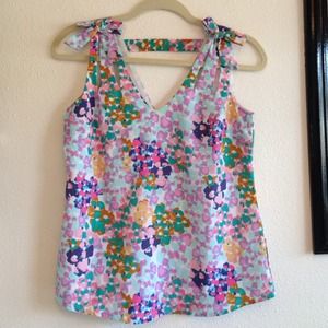Pastel strap bow top