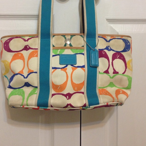 Coach Scribble Tote - Picture 2 of 4