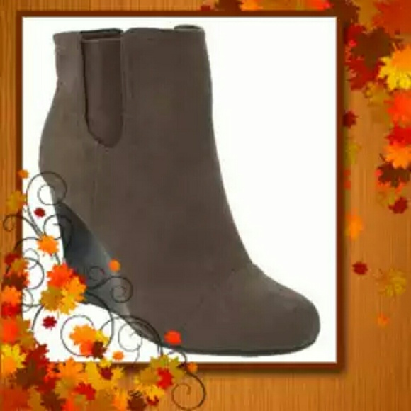 NEW Dark Brown Wedge Booties NEVER WORN