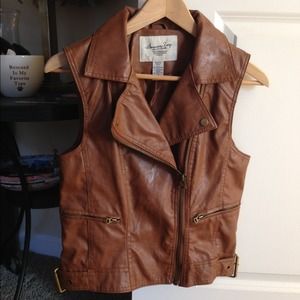 American Rag brown vest