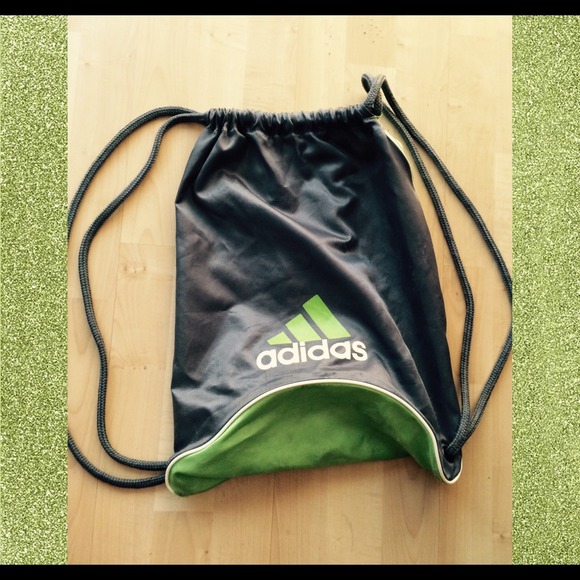 Adidas bag - Picture 2 of 2