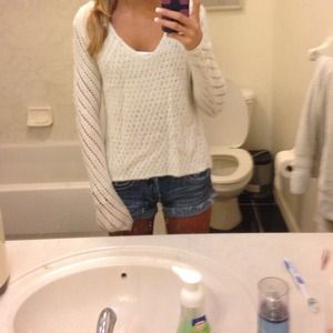 sparkly white american eagle sweater