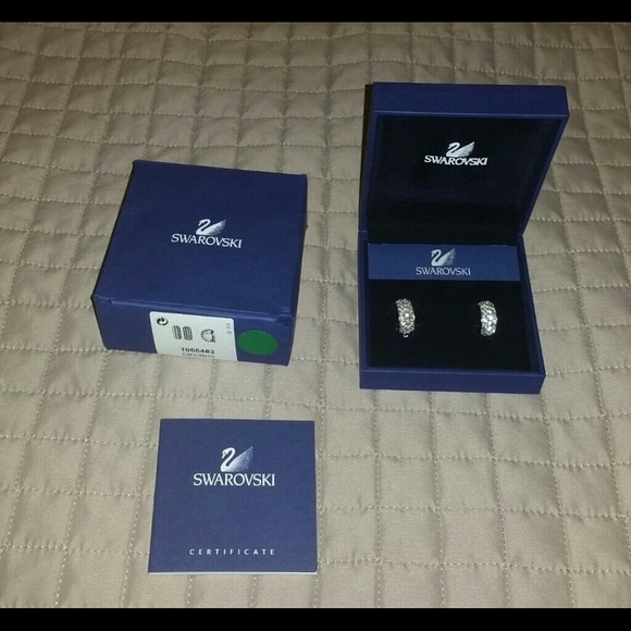 Swarovski Crystal Pave Hoop Clip Earring - Picture 1 of 3