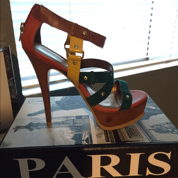 Baker heels, i believe their 4 1/2"