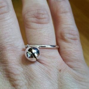 Tiffany & Co. Campanitas Ring