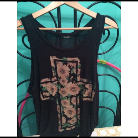 Cute cross shirt !