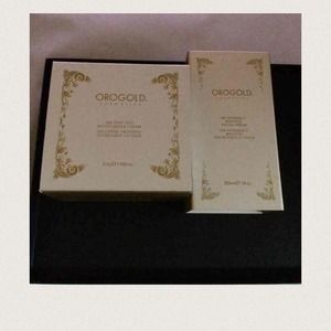 Orogold moisturizer and serum used once    No BOX