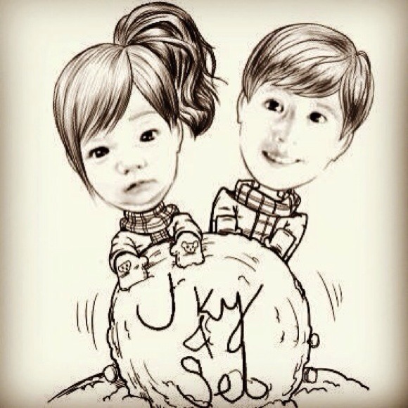 Met your sellers 🗽😊💗💙🏃💃👦👩 - Picture 1 of 1