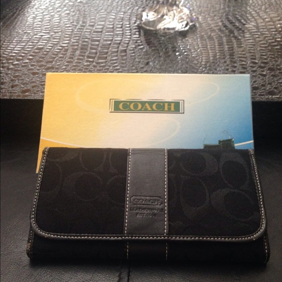 Coach wallet