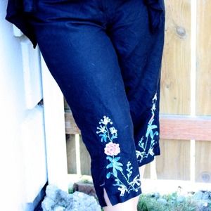 Linen Capri pants, fully lined, embroidered leg.