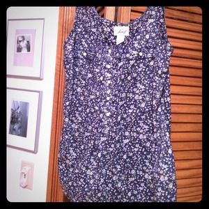 Levi's tank.