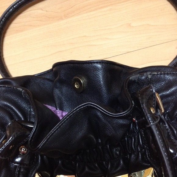 Kathy Van Zeeland Purse - Picture 2 of 5