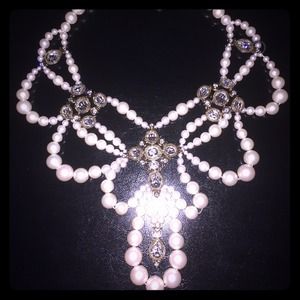 Ann Taylor necklace