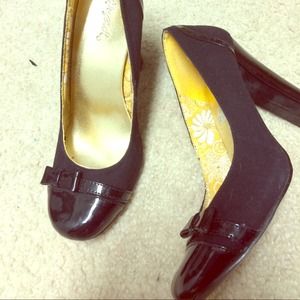 Black heels 50s style