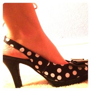 👆Adorable coach shoes!☝️