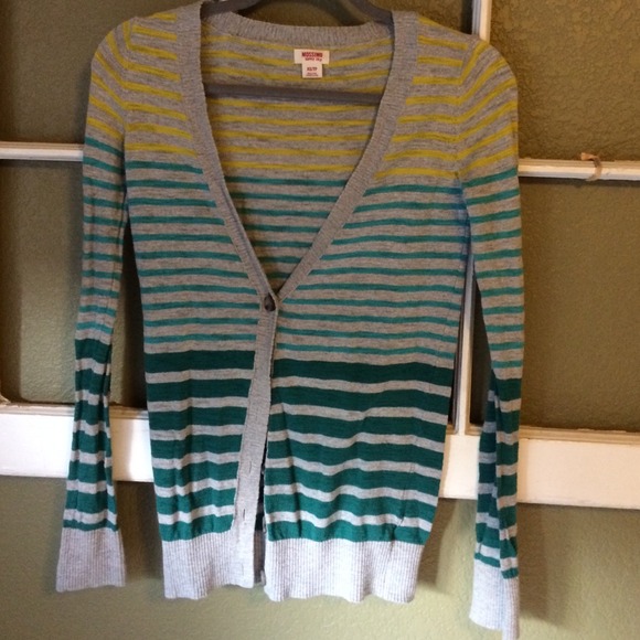 🚫SOLD🚫Multi Striped cardigan