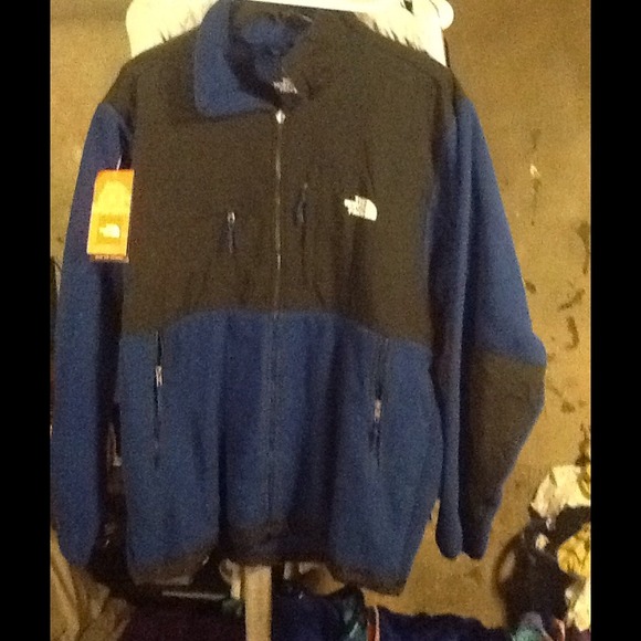 NWT Men's NorthFace fleece Denali PRICE DROP