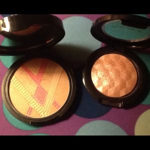 VS blush/GA eyeshadow trio