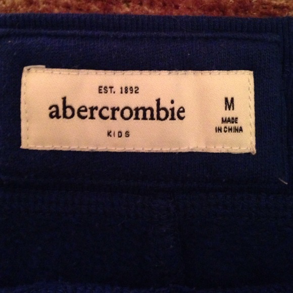 Shorts - Picture 3 of 3