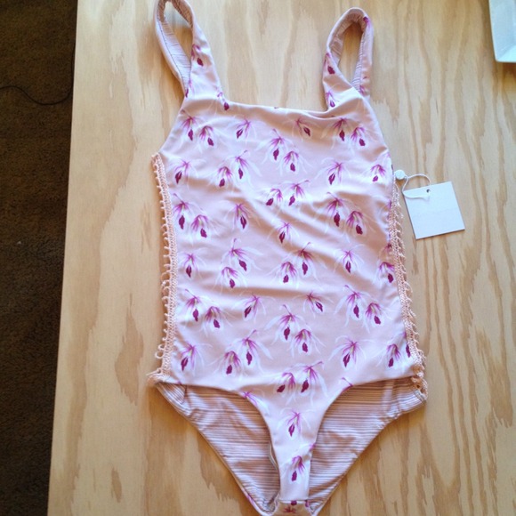 Acacia Swimwear Bordeaux