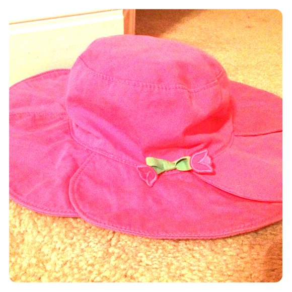 Hot pink hat! ADORABLE!