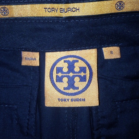 🎉HP🎉 Tory Burch Navy Shorts - Picture 2 of 4