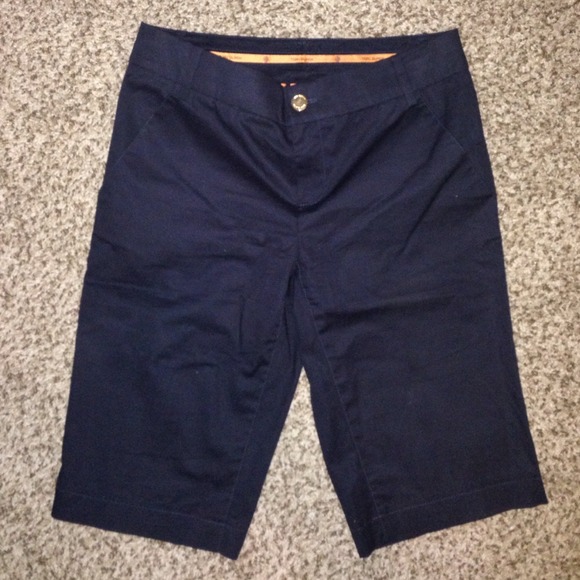 🎉HP🎉 Tory Burch Navy Shorts - Picture 3 of 4
