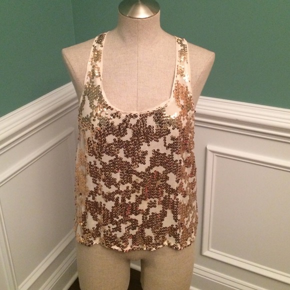 Gold sequined tank - Picture 1 of 4