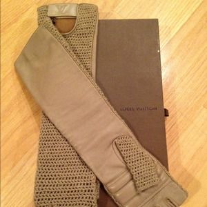 Louis Vuitton lambskin and wool fingerless gloves