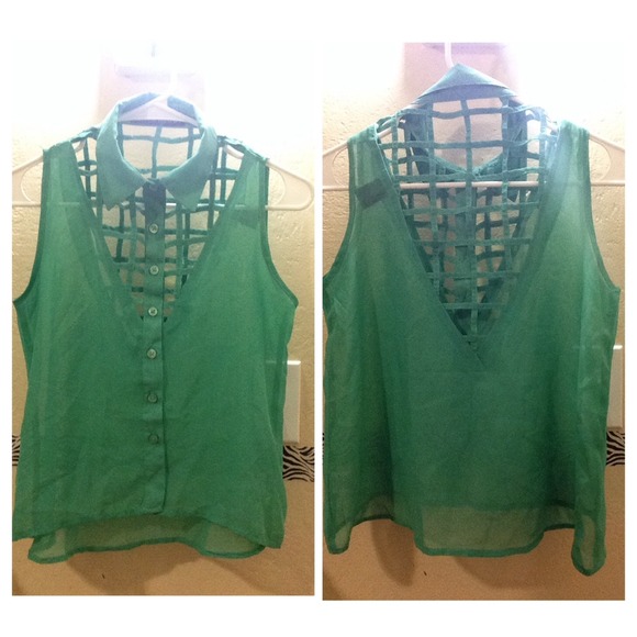 Cutt-out sheer top