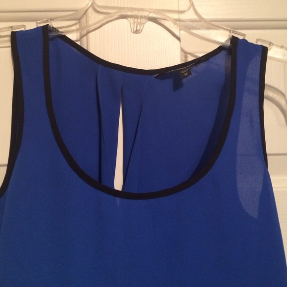 Express blue open back top - Picture 2 of 4