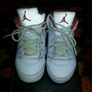Jordan 5's Fire reds toddler boys size 9