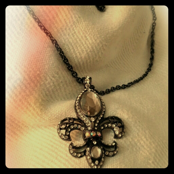 Beautiful Fleur de lis necklace