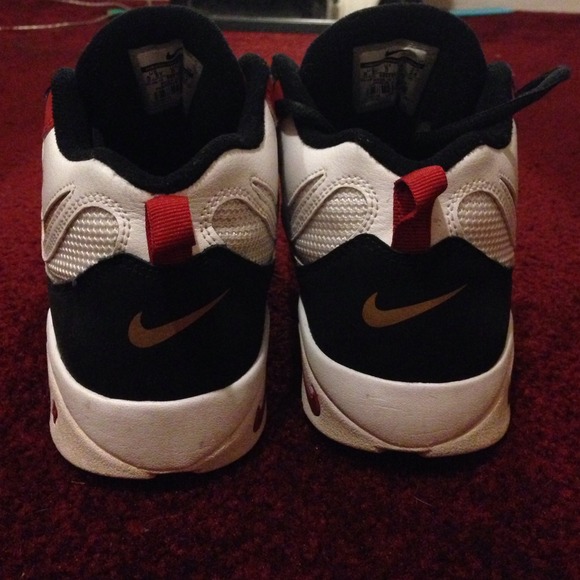 49ers Speed Turfs size 5.5y - Picture 2 of 4