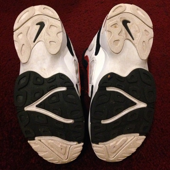 49ers Speed Turfs size 5.5y - Picture 4 of 4