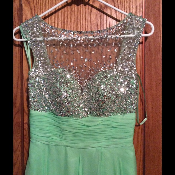 Mint green prom dress - Picture 2 of 4