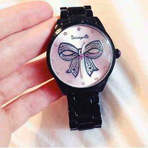 Betsyville Bow Watch